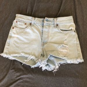 Light blue Levi’s high waisted shorts